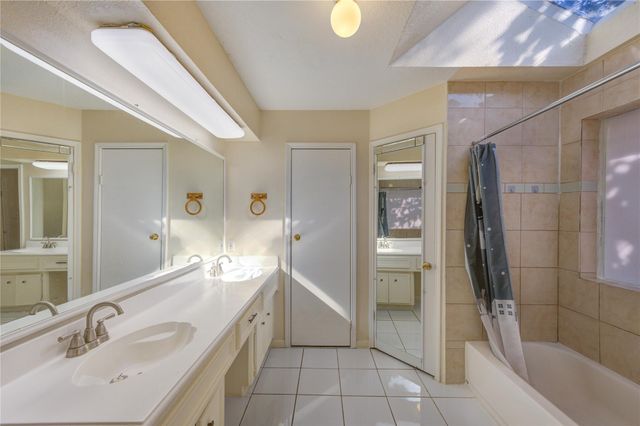 6615 Addicks Clodine Road, Houston, TX 77083