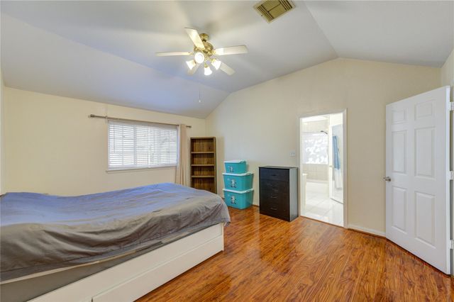 6615 Addicks Clodine Road, Houston, TX 77083