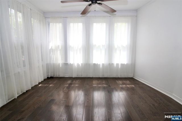 160 Myrtle Avenue, Allendale, NJ 07401