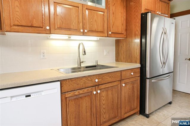 160 Myrtle Avenue, Allendale, NJ 07401