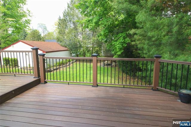 160 Myrtle Avenue, Allendale, NJ 07401