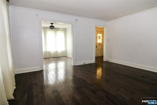 160 Myrtle Avenue, Allendale, NJ 07401