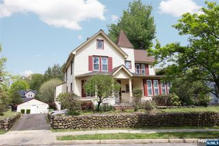 160 Myrtle Avenue, Allendale, NJ 07401