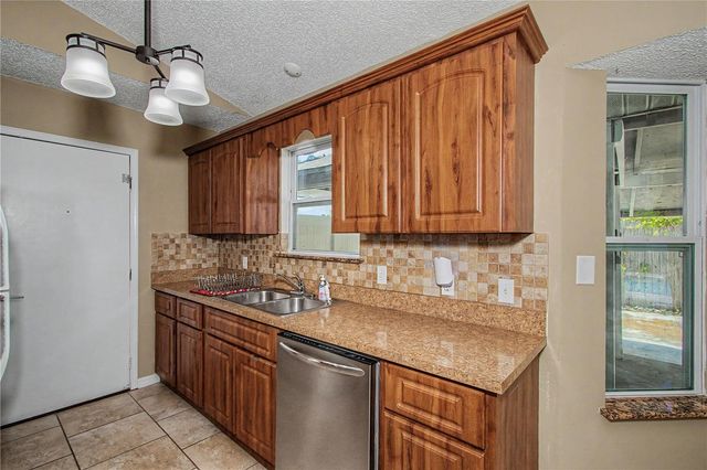 14390 SW 46TH COURT, Ocala, FL 34473