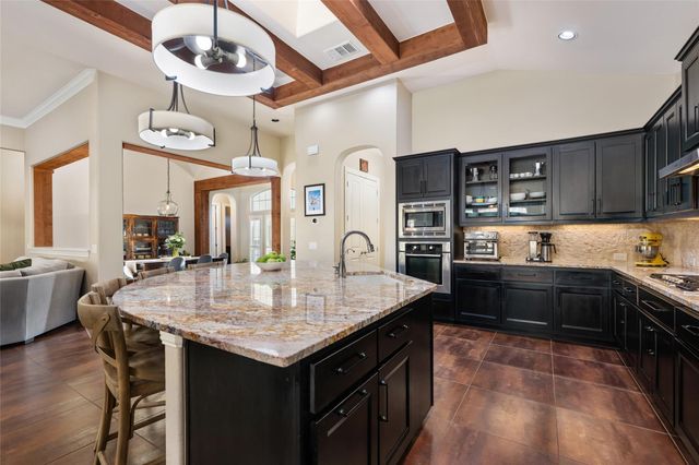 101 Antigua WAY, Lakeway, TX 78738