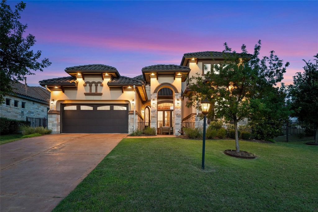 101 Antigua WAY, Lakeway, TX 78738