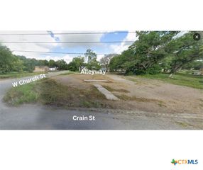 000 Crain Street, Cuero, TX 77954