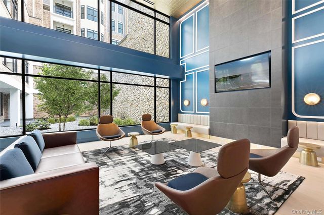 695 Merrick Avenue 304, Westbury, NY 11590