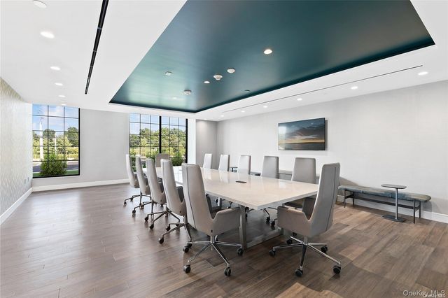 695 Merrick Avenue 304, Westbury, NY 11590