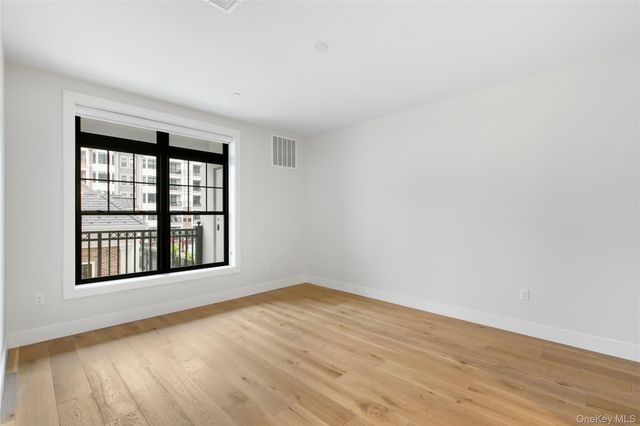 695 Merrick Avenue 304, Westbury, NY 11590