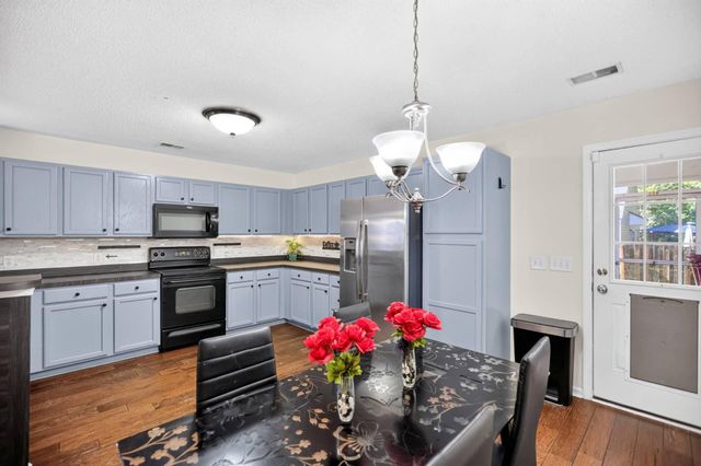 137 Venice Street, Summerville, SC 29483