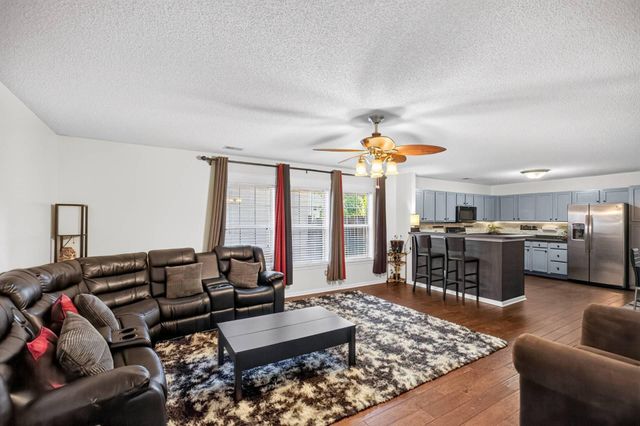 137 Venice Street, Summerville, SC 29483