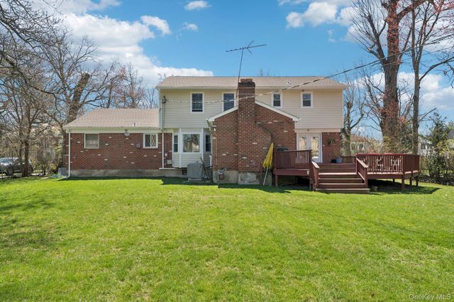 61 Arleigh Road, Great Neck, NY 11021