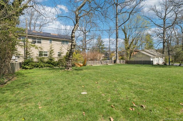 61 Arleigh Road, Great Neck, NY 11021