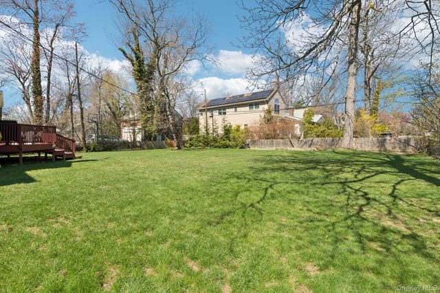 61 Arleigh Road, Great Neck, NY 11021