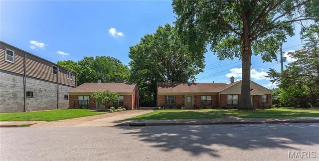 340 Selma, Webster Groves, MO 63119