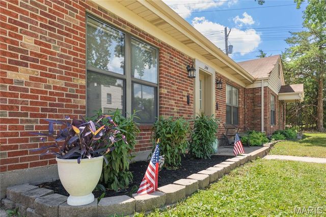 340 Selma, Webster Groves, MO 63119