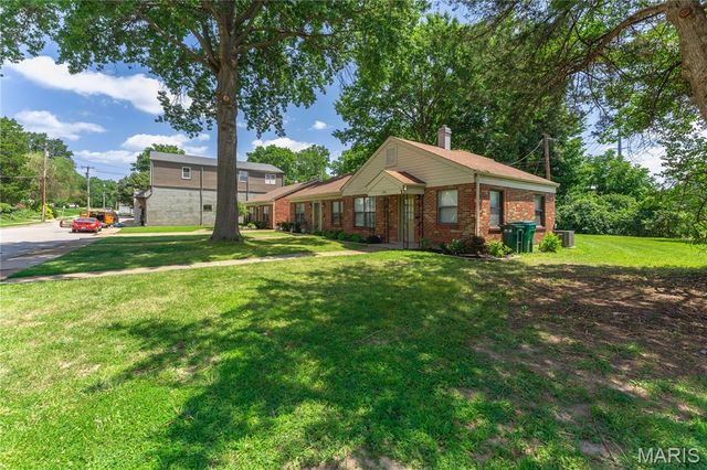 340 Selma, Webster Groves, MO 63119