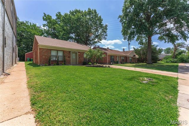 340 Selma, Webster Groves, MO 63119