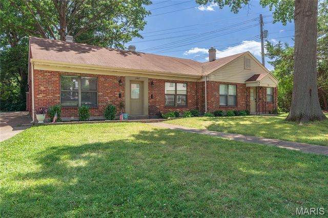 340 Selma, Webster Groves, MO 63119