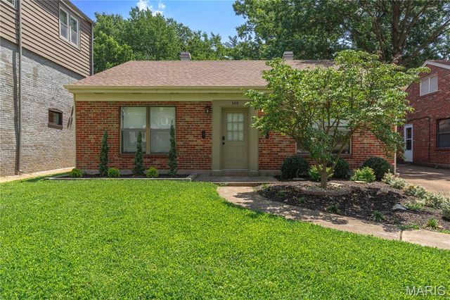 340 Selma, Webster Groves, MO 63119