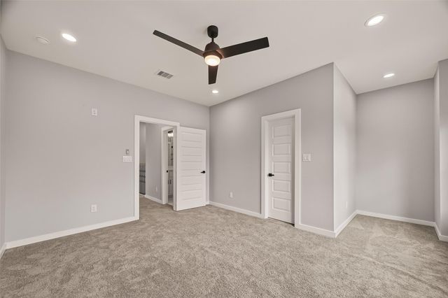 90 Burress Street A, Houston, TX 77022
