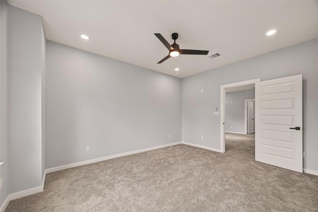 90 Burress Street A, Houston, TX 77022
