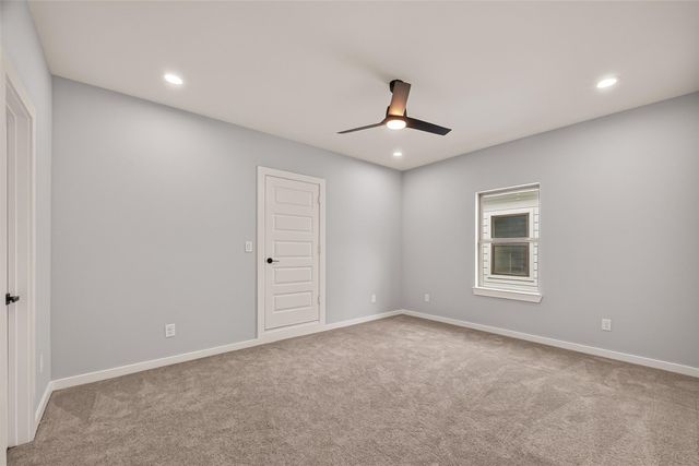 90 Burress Street A, Houston, TX 77022