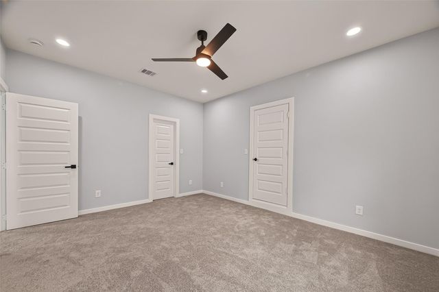 90 Burress Street A, Houston, TX 77022