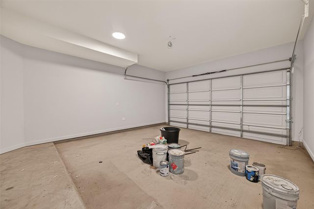 90 Burress Street A, Houston, TX 77022