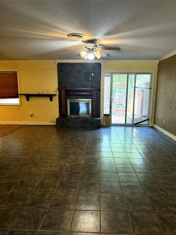 4725 Saint Lawrence Road, Fort Worth, TX 76103