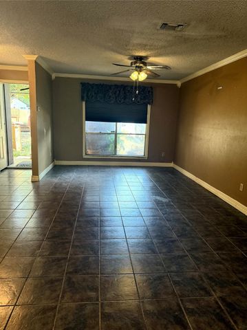 4725 Saint Lawrence Road, Fort Worth, TX 76103