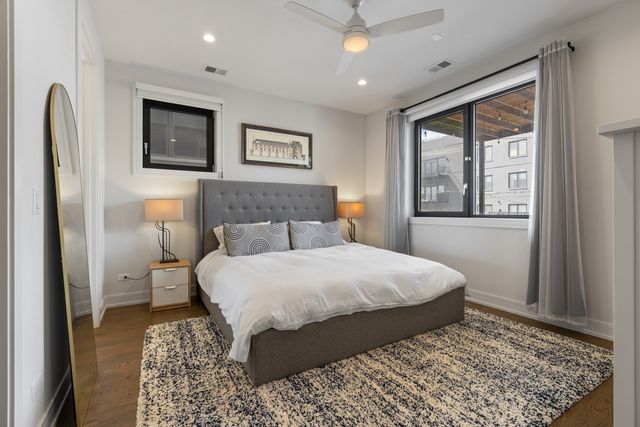 944 N Winchester Avenue 2, Chicago, IL 60622