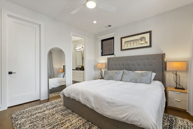 944 N Winchester Avenue 2, Chicago, IL 60622