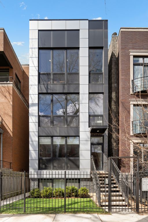 944 N Winchester Avenue 2, Chicago, IL 60622