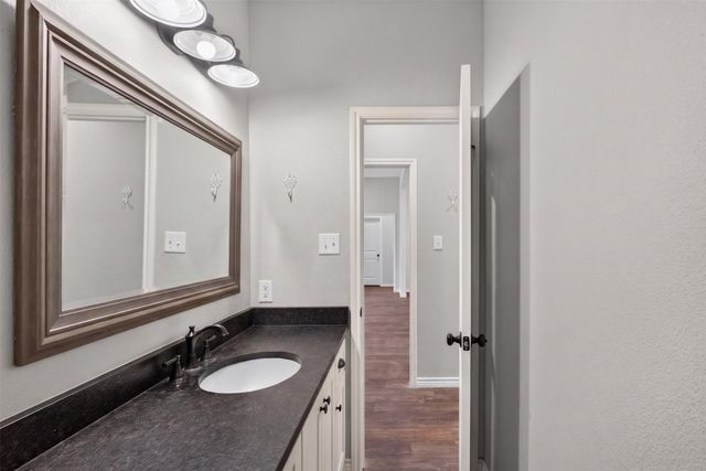 1094 County Road 2389, Alba, TX 75410