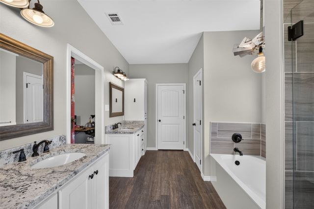 1094 County Road 2389, Alba, TX 75410