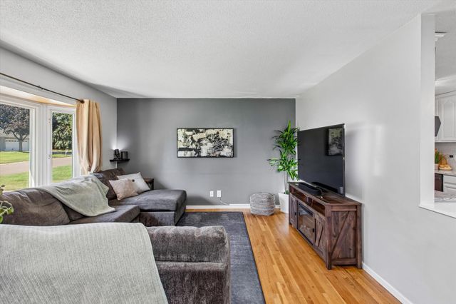 8630 81st Street S, Cottage Grove, MN 55016