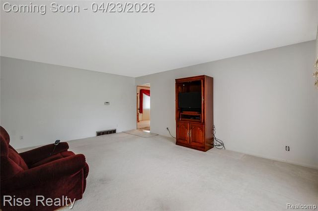 7080 Aldredge Drive, Swartz Creek, MI 48473