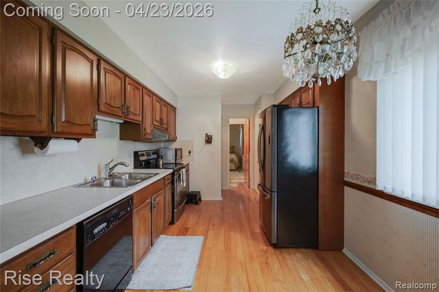 7080 Aldredge Drive, Swartz Creek, MI 48473