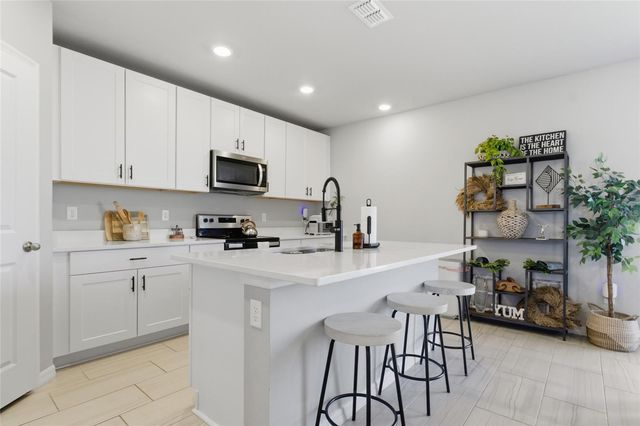 7004 FEATHER RIVER PLACE, Parrish, FL 34219