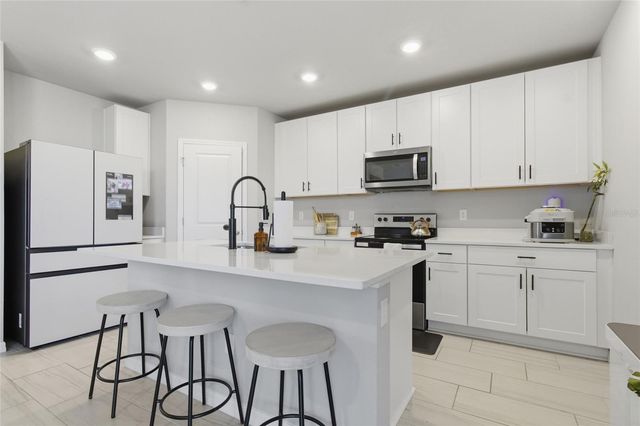 7004 FEATHER RIVER PLACE, Parrish, FL 34219