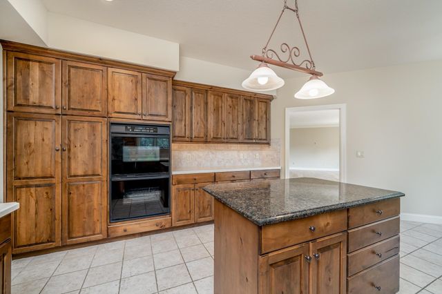 12821 E Crest Ridge Cir, Wichita, KS 67230