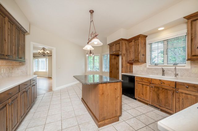 12821 E Crest Ridge Cir, Wichita, KS 67230