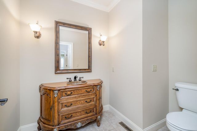 12821 E Crest Ridge Cir, Wichita, KS 67230