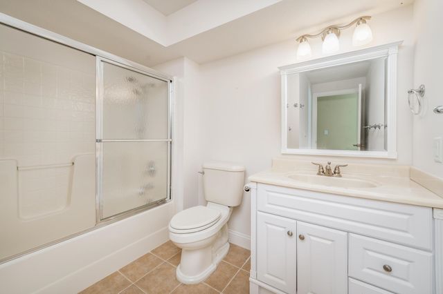 12821 E Crest Ridge Cir, Wichita, KS 67230