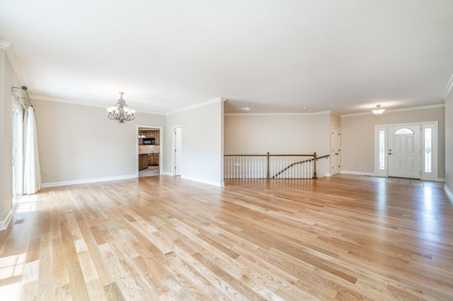 12821 E Crest Ridge Cir, Wichita, KS 67230