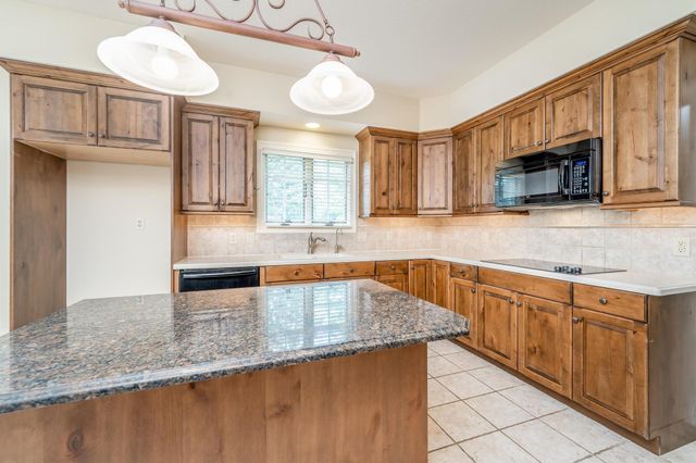 12821 E Crest Ridge Cir, Wichita, KS 67230