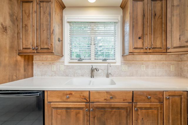 12821 E Crest Ridge Cir, Wichita, KS 67230