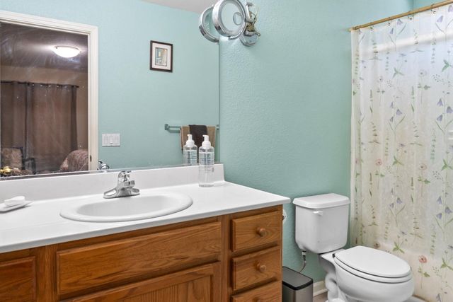 1132 Marsh Wren Ct, Patterson, CA 95363